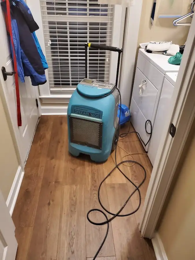 Commercial dehumidifier deployed for Flood Damage Cleanup in Burlington